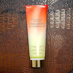 Victoria's Secret Strawberries & Champagne Fragrance Lotion 8 oz
